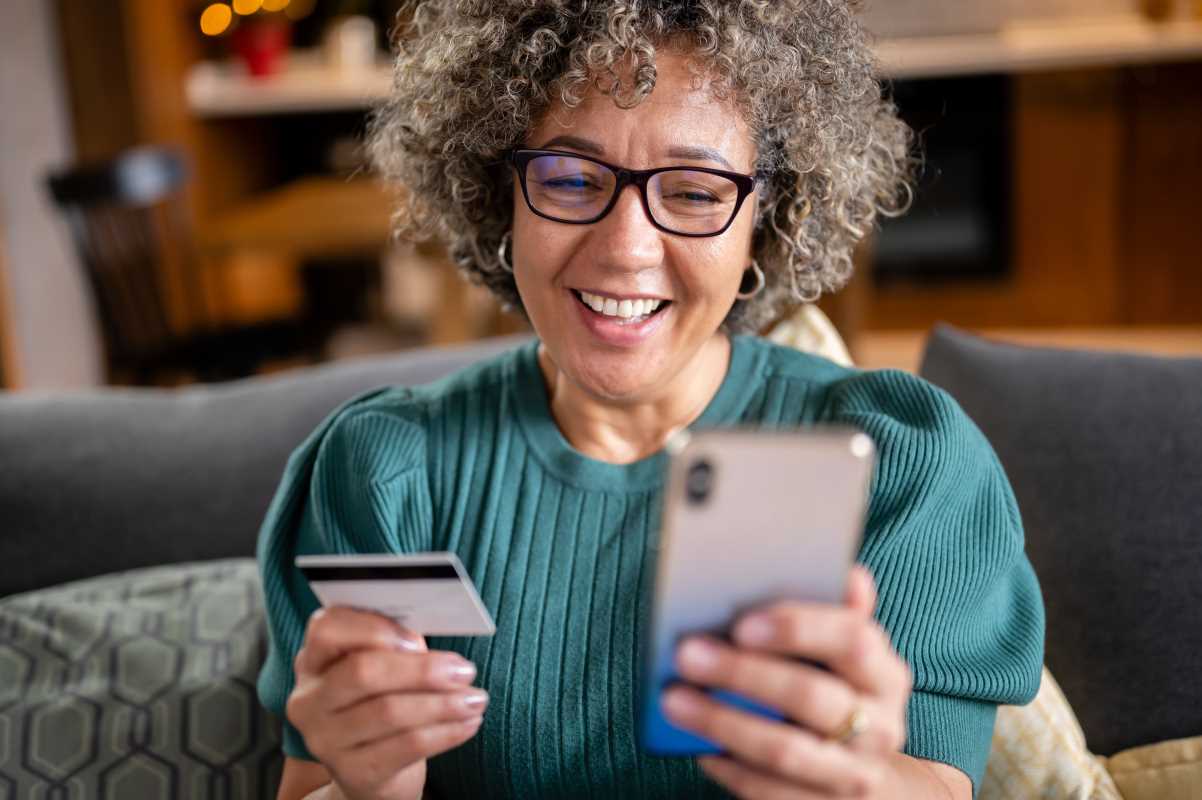 Credit Card Rewards That Actually Help 